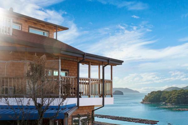 Tongyoung Blue House Spa Pension Тхонъён Экстерьер фото