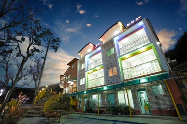 Tongyoung Blue House Spa Pension Тхонъён Экстерьер фото