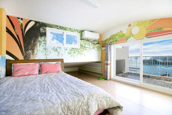 Tongyoung Blue House Spa Pension Тхонъён Экстерьер фото