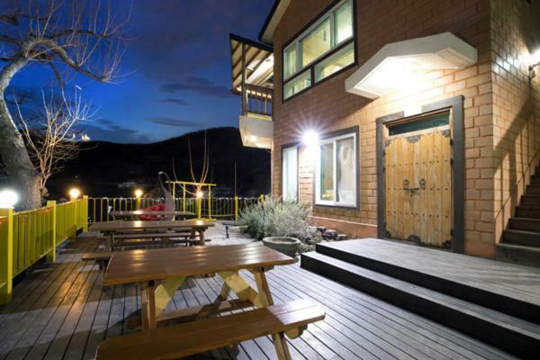 Tongyoung Blue House Spa Pension Тхонъён Экстерьер фото