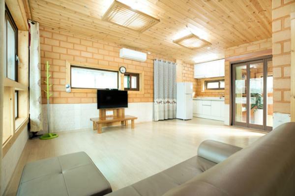 Tongyoung Blue House Spa Pension Тхонъён Экстерьер фото