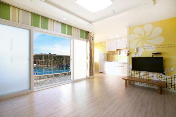 Tongyoung Blue House Spa Pension Тхонъён Экстерьер фото